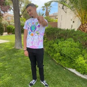 Meet your Posher, Devin